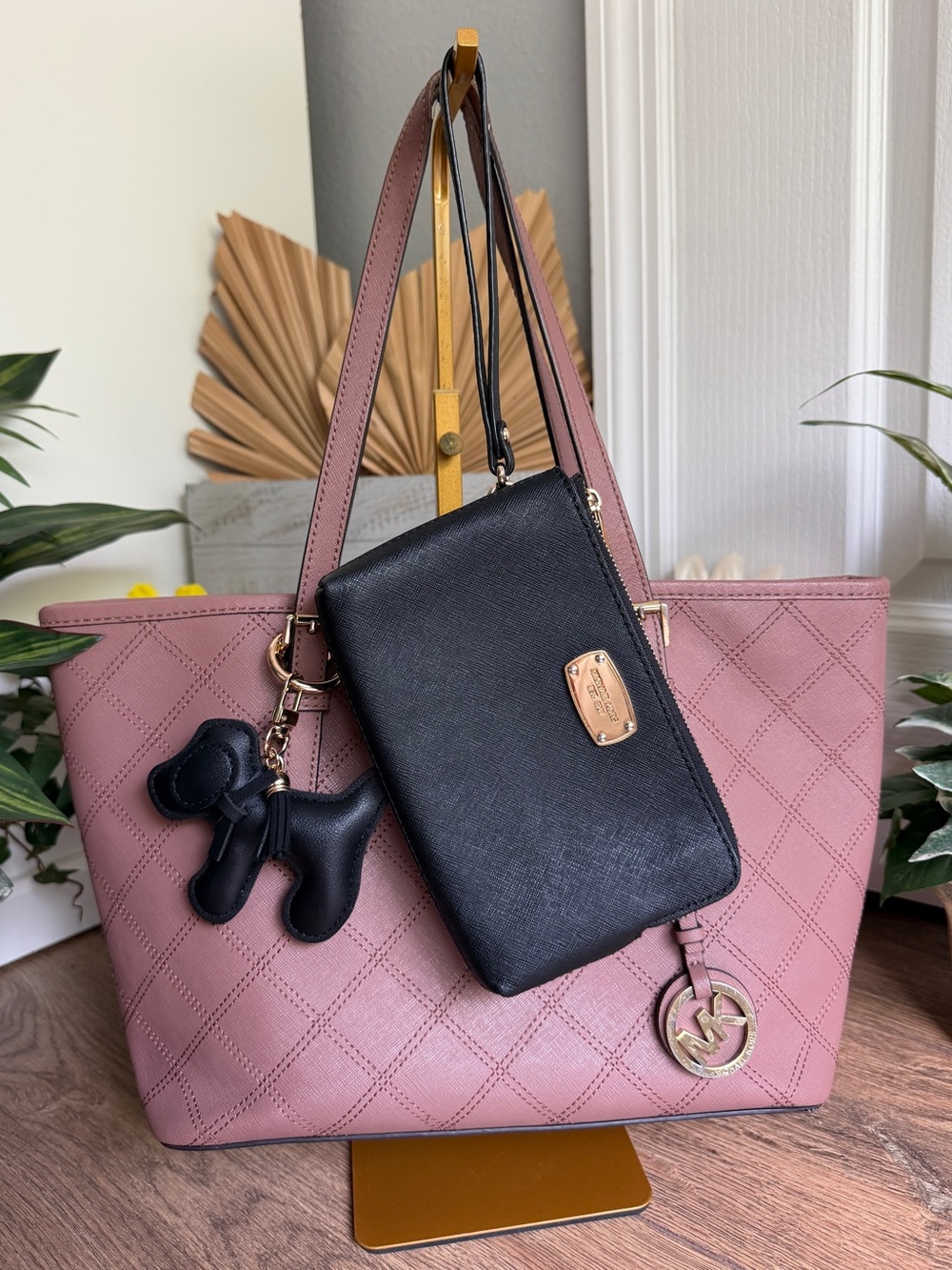 Michael Kors Jet Set Travel Dusty Rose Leather Shoulder Bag & Wallet Bundle - Picture 16 of 16